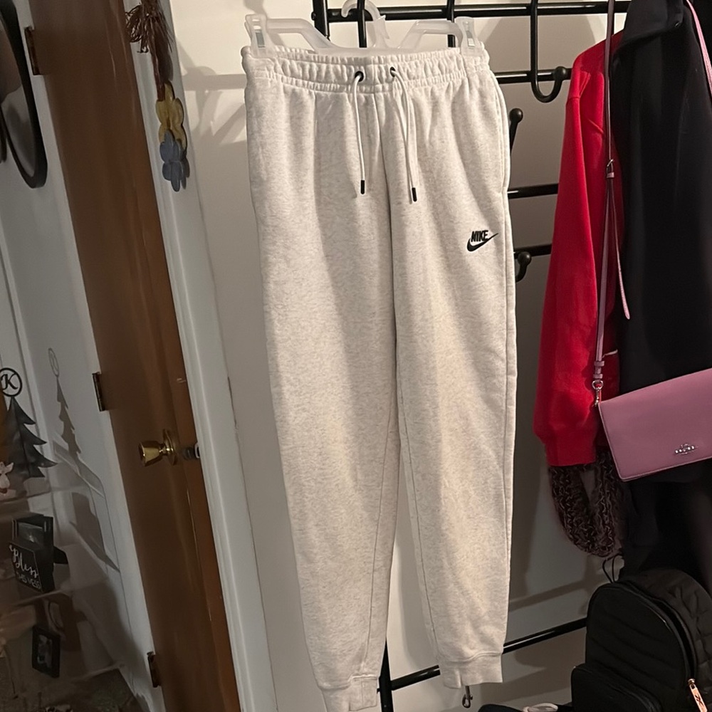 Nike Womens Gray Jogger Pants